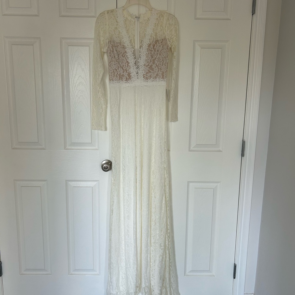 NWT Lulu's Ivory Lace Long Sleeve Dress